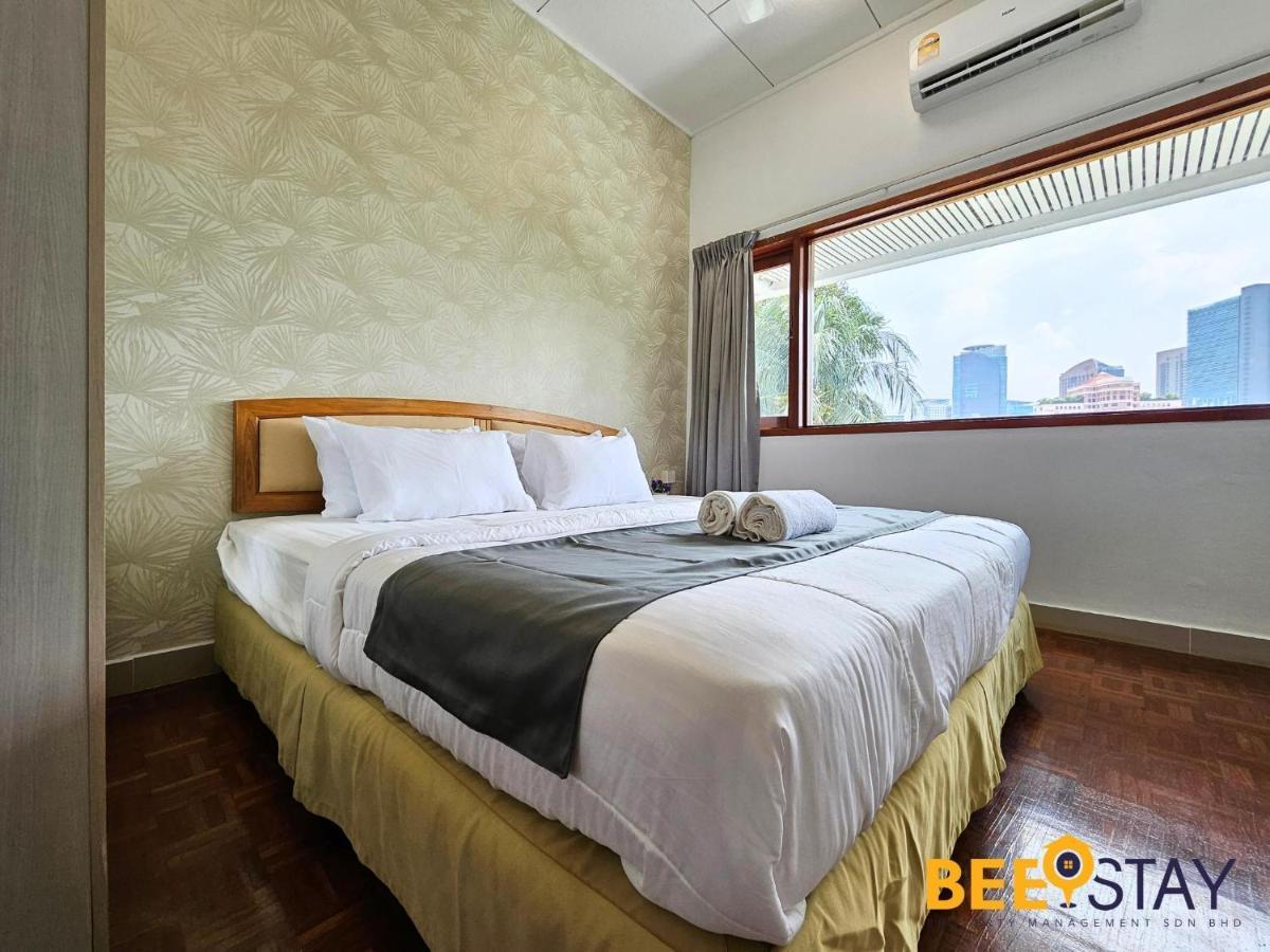 Vila Bangsar Three Storey Luxury Landed House 19pax Kuala Lumpur