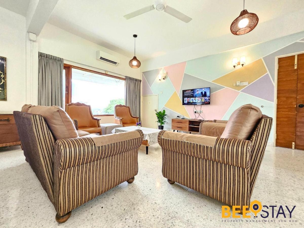 Bangsar Three Storey Luxury Landed House 19pax Vila *