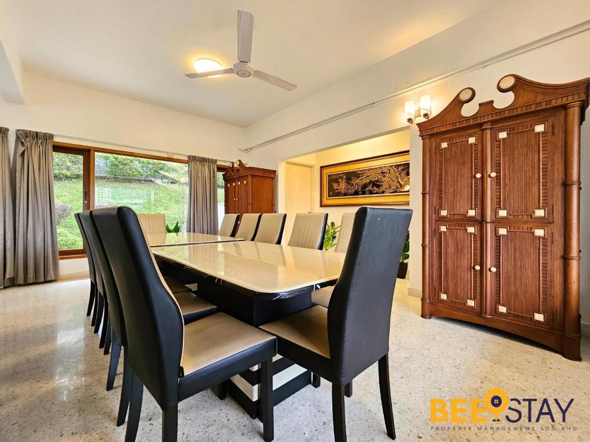 Bangsar Three Storey Luxury Landed House 19pax *