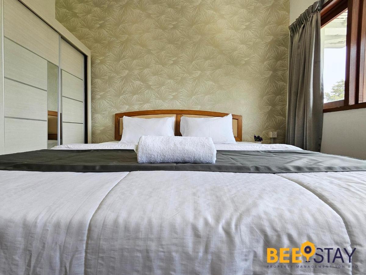 Bangsar Three Storey Luxury Landed House 19pax * Kuala Lumpur