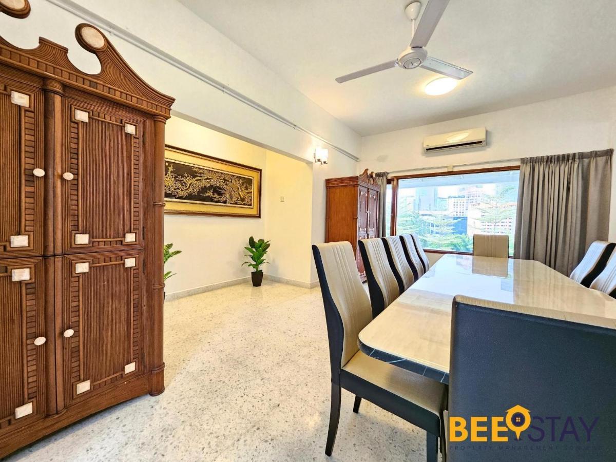 Vila Bangsar Three Storey Luxury Landed House 19pax