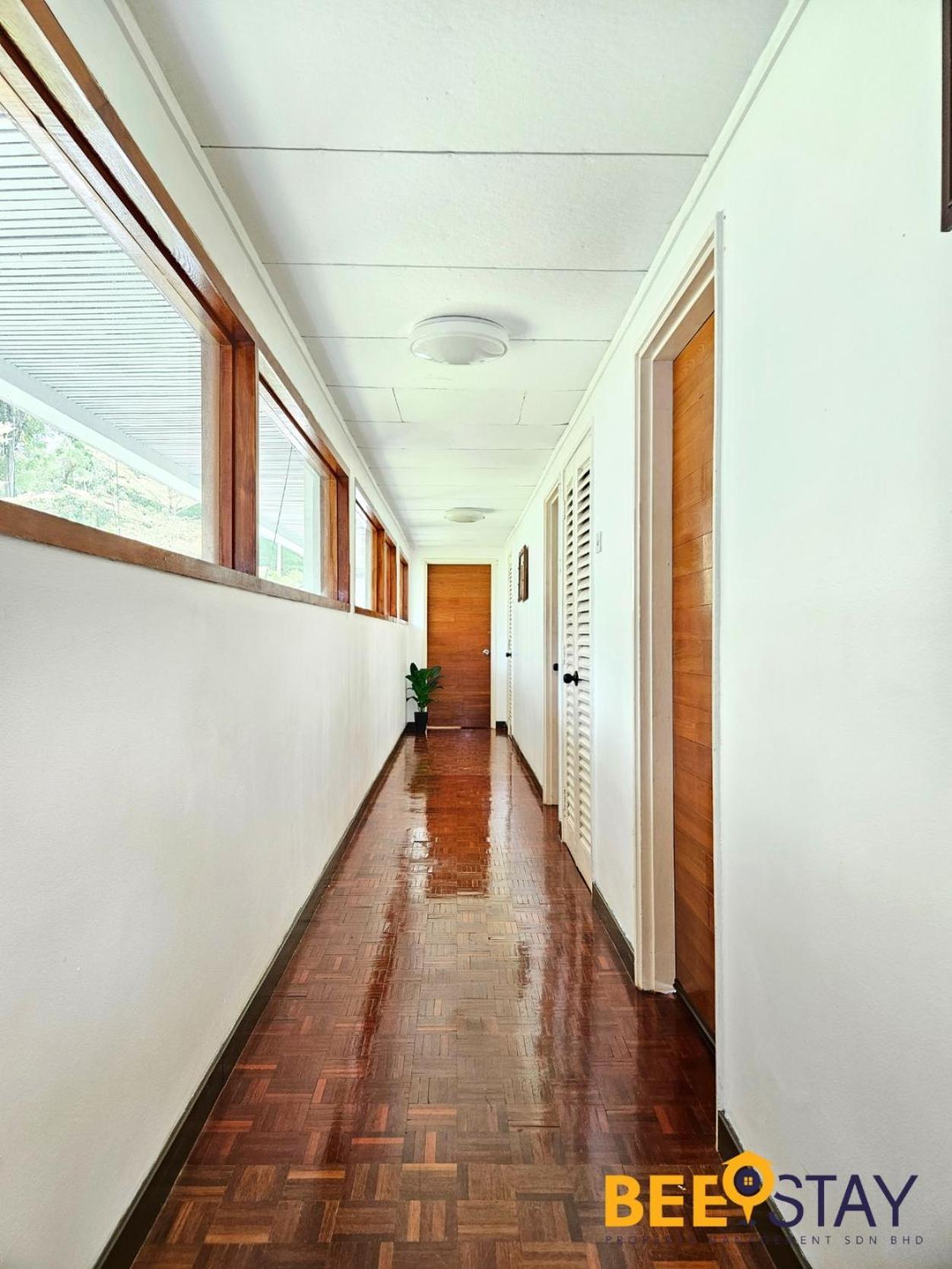 Bangsar Three Storey Luxury Landed House 19pax Vila Kuala Lumpur