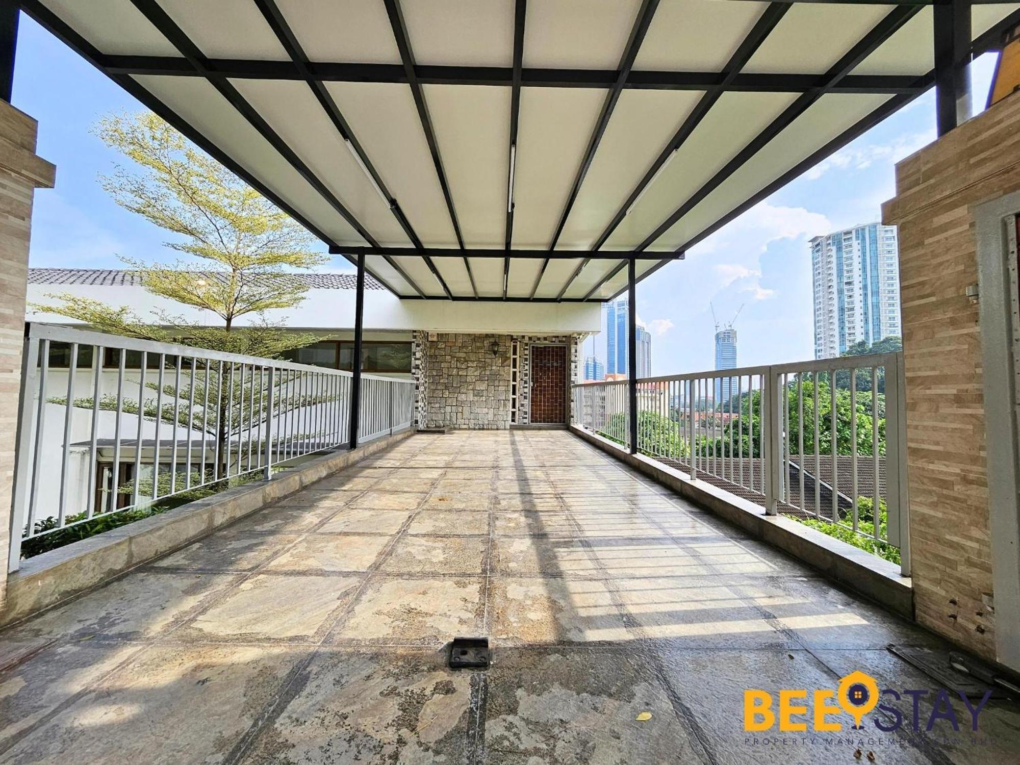 Vila Bangsar Three Storey Luxury Landed House 19pax *