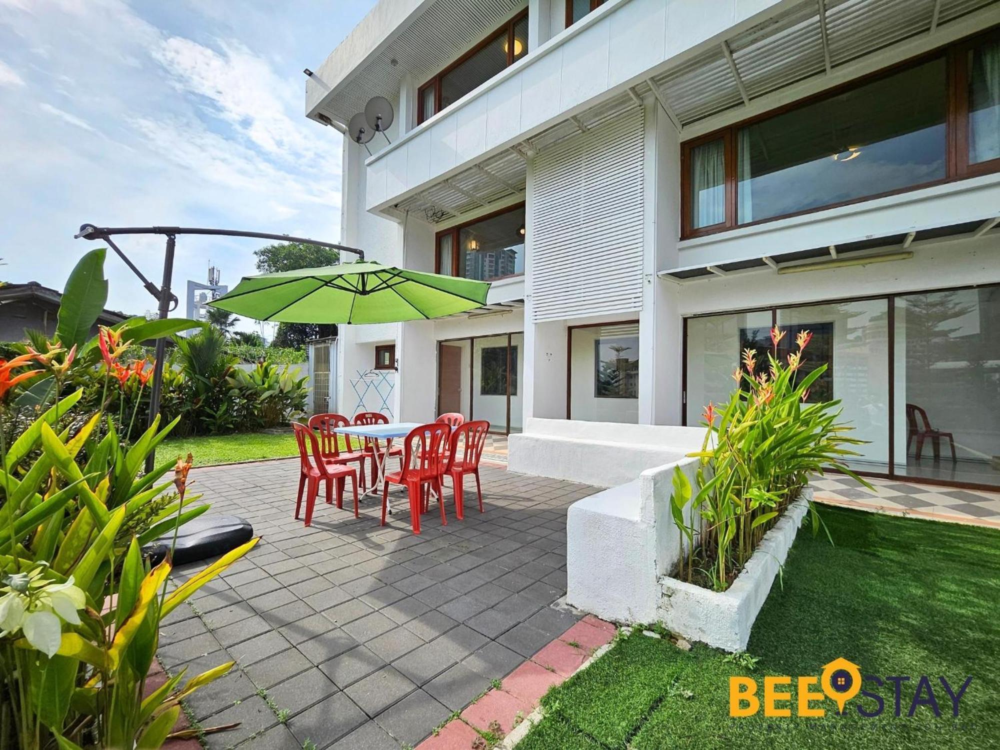 Vila Bangsar Three Storey Luxury Landed House 19pax Kuala Lumpur