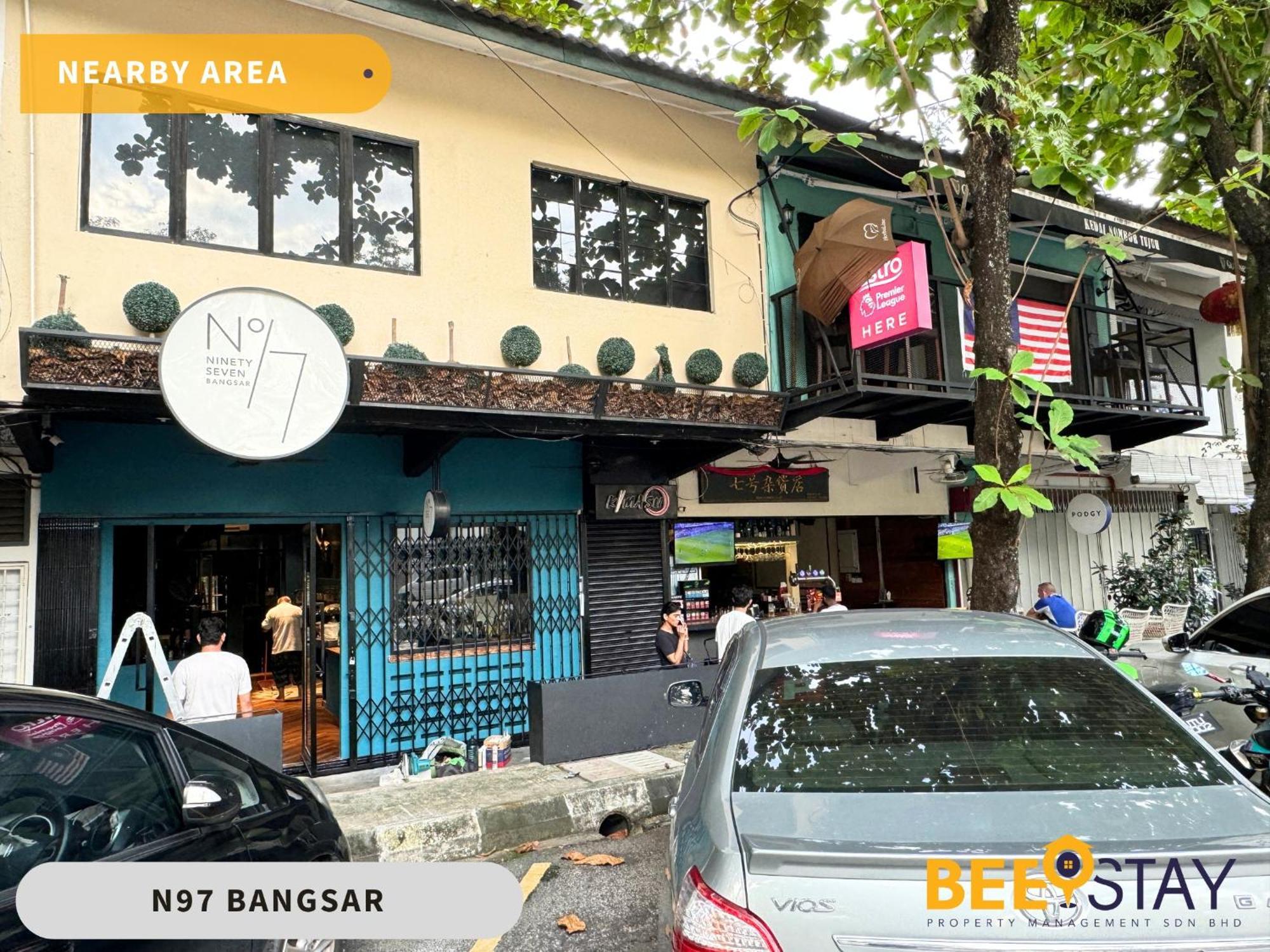 Villa Bangsar Three Storey Luxury Landed House 19pax